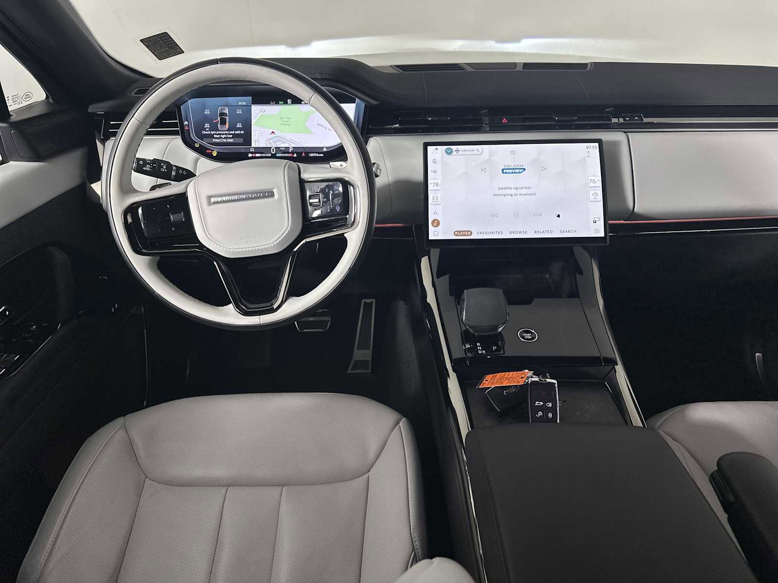 Used 2024 Land Rover Range Rover Sport Dynamic SE image 25