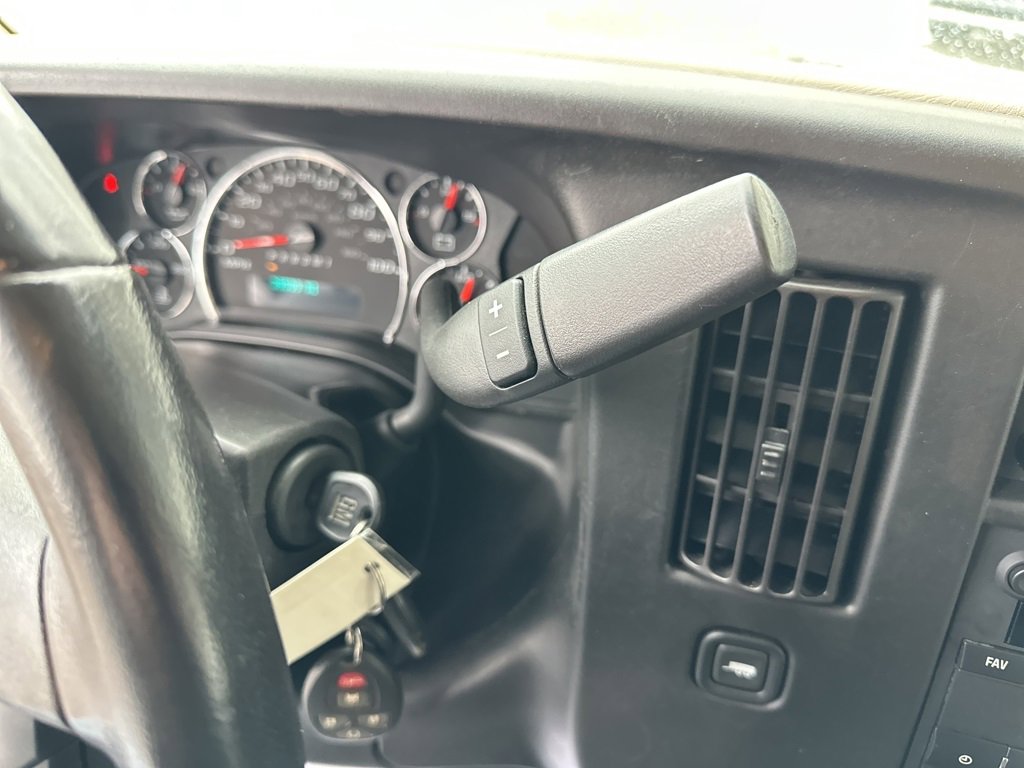 Used 2021 Chevrolet Express 2500 w/ Driver Convenience Package image 18