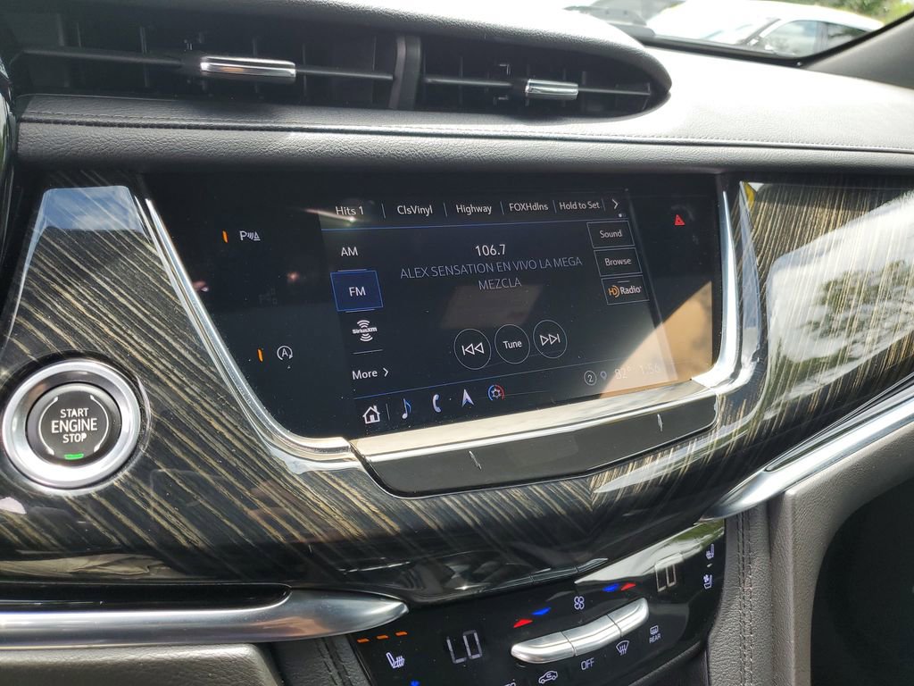 Used 2023 Cadillac XT6 Premium Luxury image 28