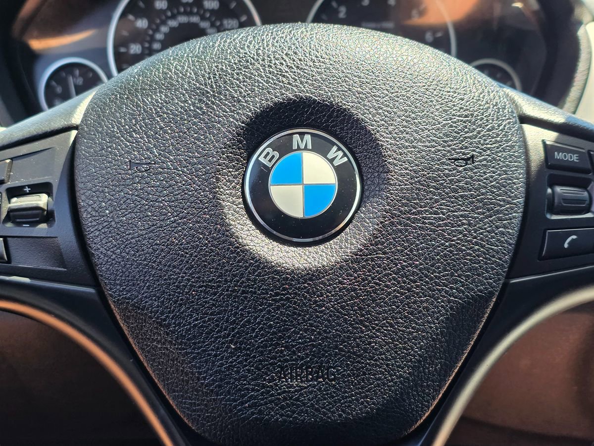 Used 2013 BMW 320i Sedan RWD image 28