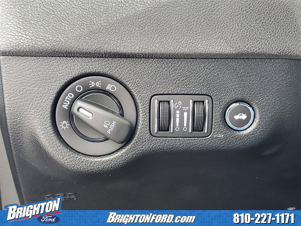 Used 2018 Dodge Charger GT image 18