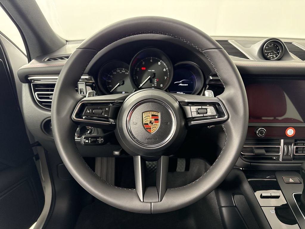 New 2026 Porsche Macan AWD/4WD image 36