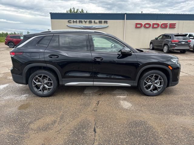 New 2025 Volkswagen Tiguan SE image 31