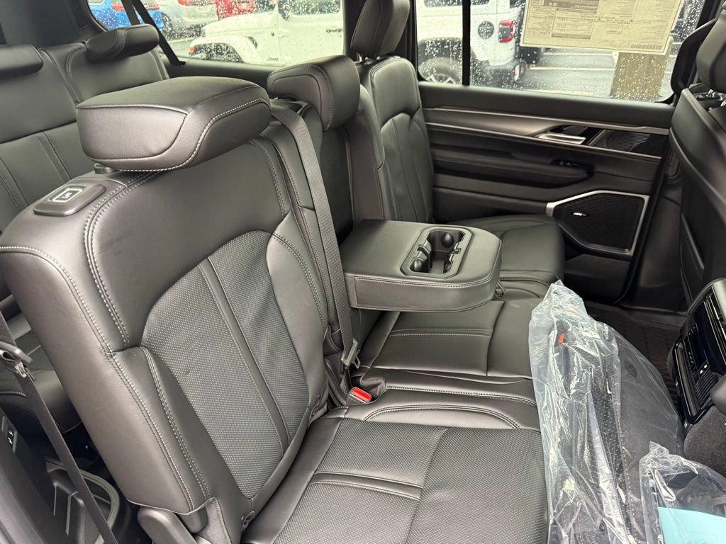 New 2026 Jeep Grand Wagoneer L 4WD image 53