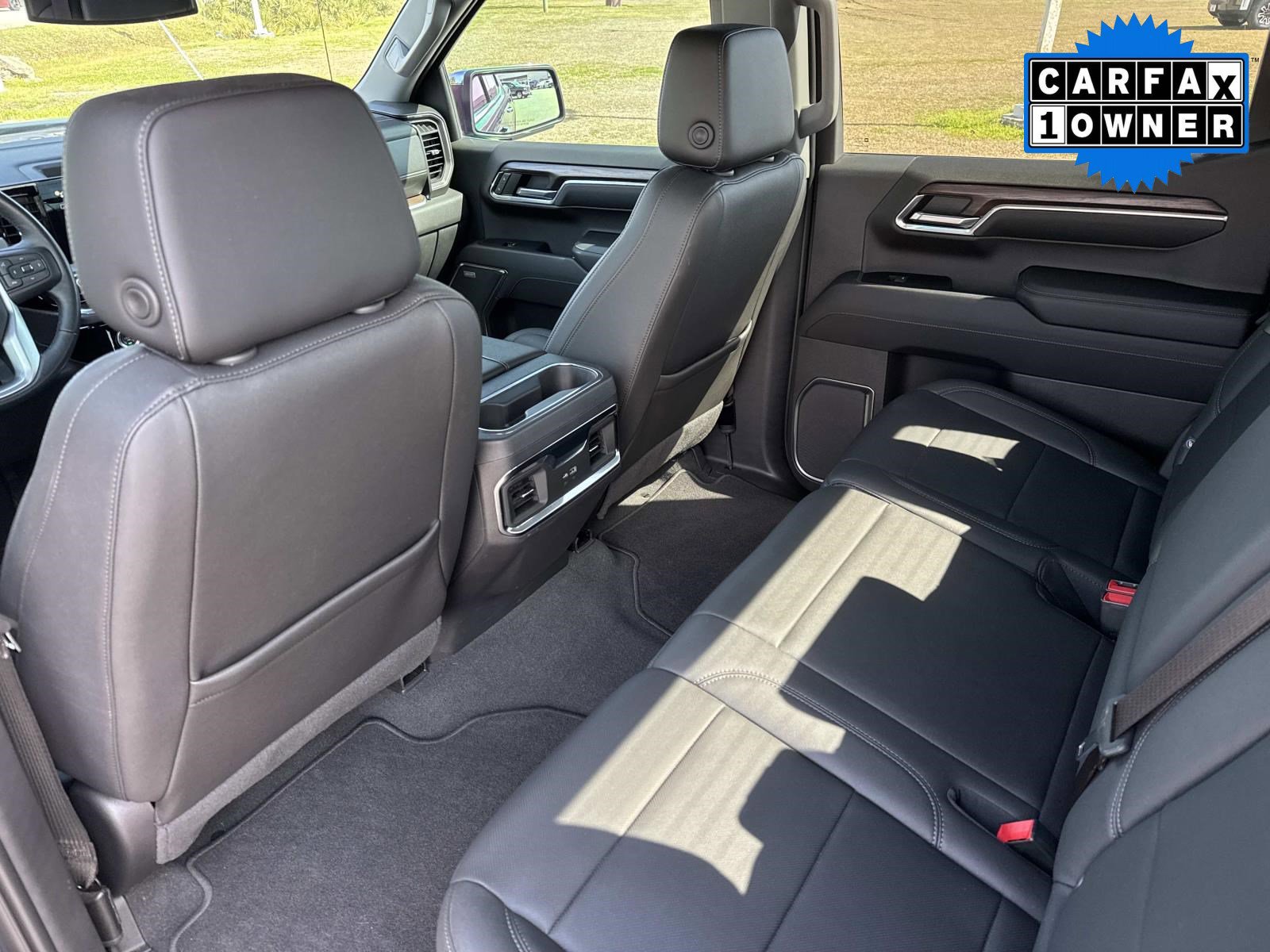 Certified 2022 GMC Sierra 1500 SLT w/ SLT Convenience Package image 18