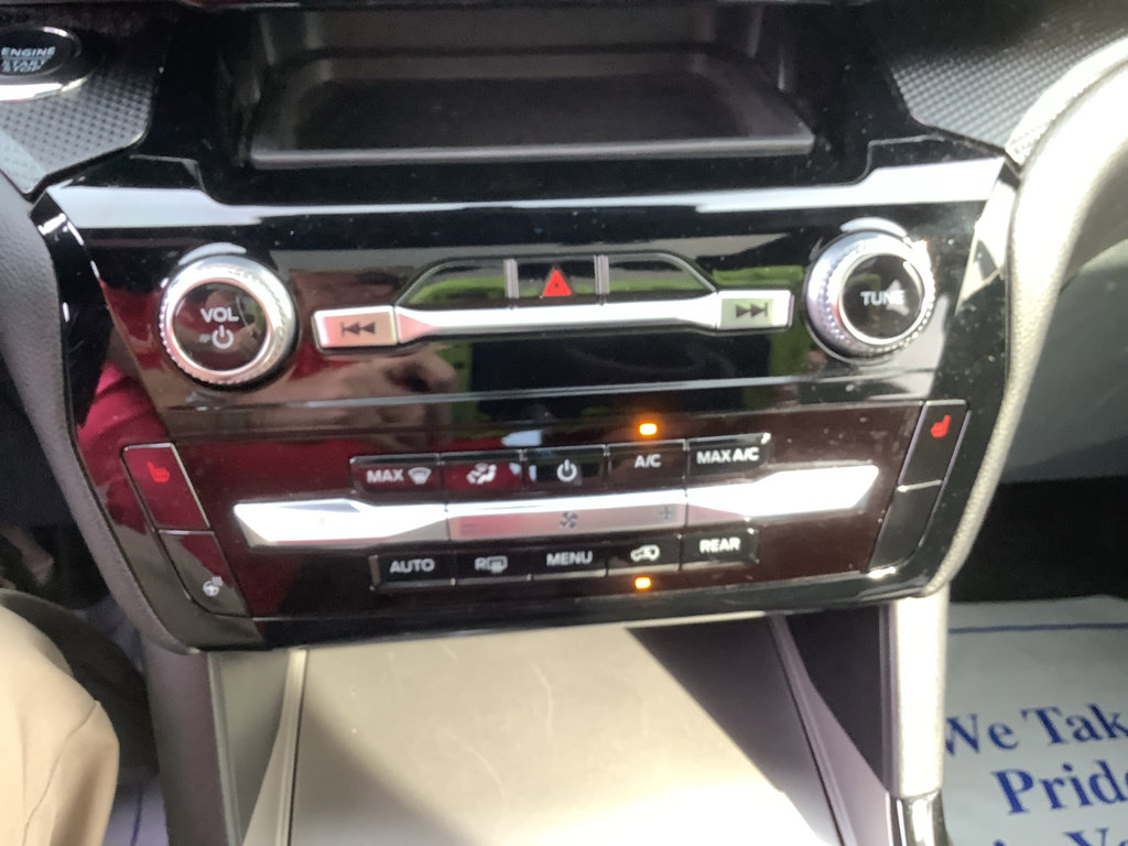 Used 2024 Ford Explorer ST-Line w/ Class IV Trailer Tow Package image 19