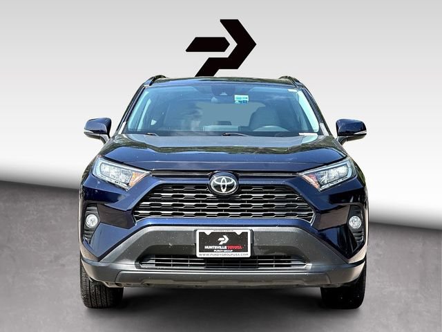 Used 2020 Toyota RAV4 XLE Premium FWD image 3