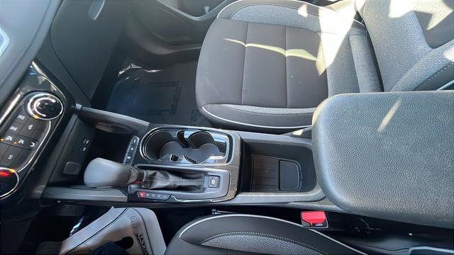 Used 2025 Chevrolet TrailBlazer LT AWD/4WD image 17