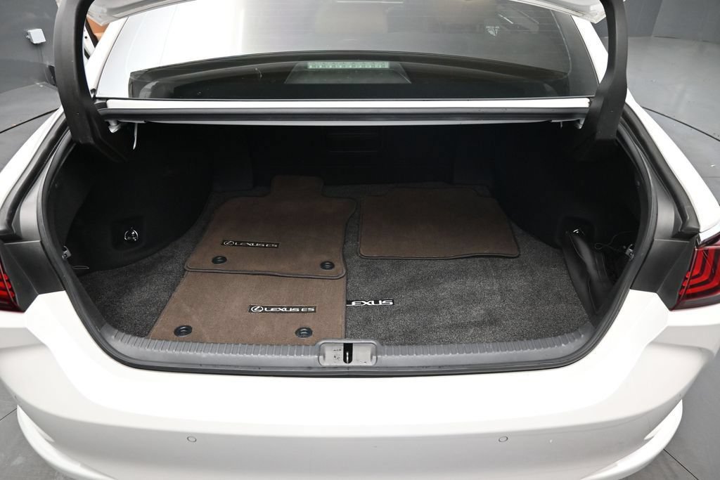 Used 2021 Lexus ES 350 w/ Premium Package FWD image 16