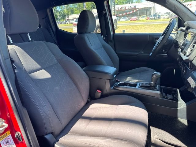 Used 2017 Toyota Tacoma TRD Off-Road w/ Tow Package (A/T) AWD/4WD image 22