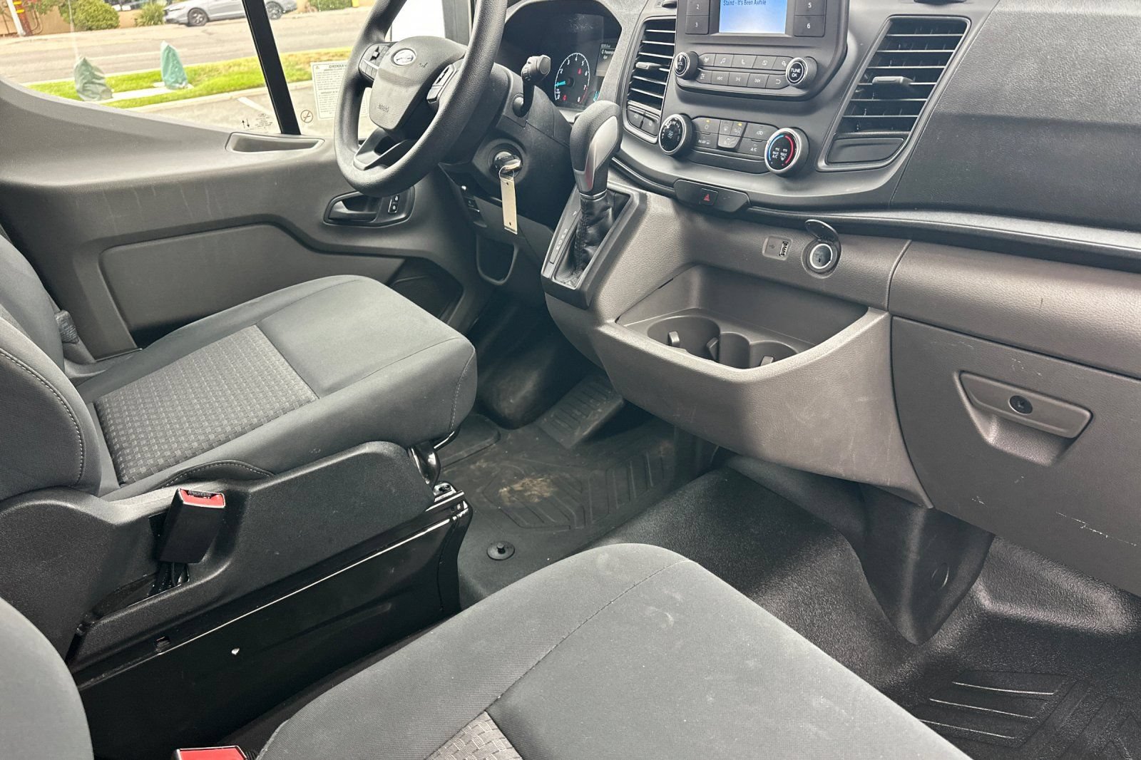 Used 2025 Ford Transit 250 Low Roof w/ Exterior Upgrade Package RWD image 15