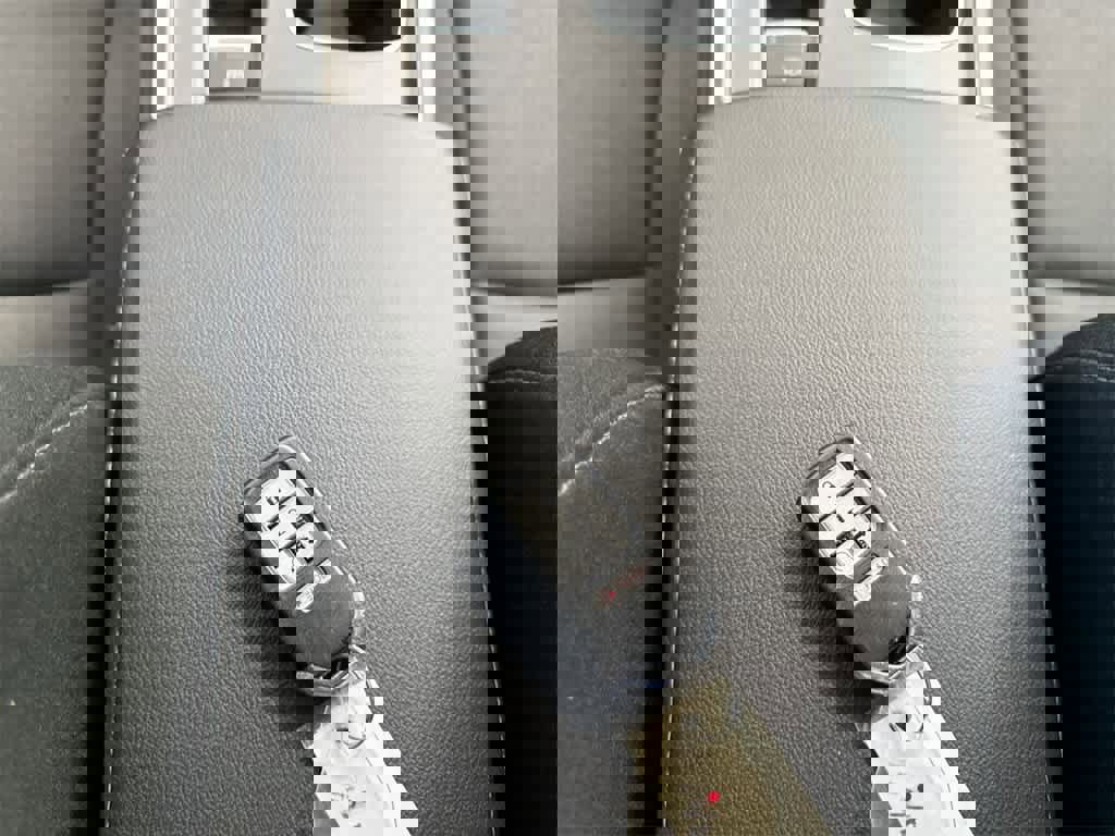 Used 2022 Honda Accord Hybrid image 35