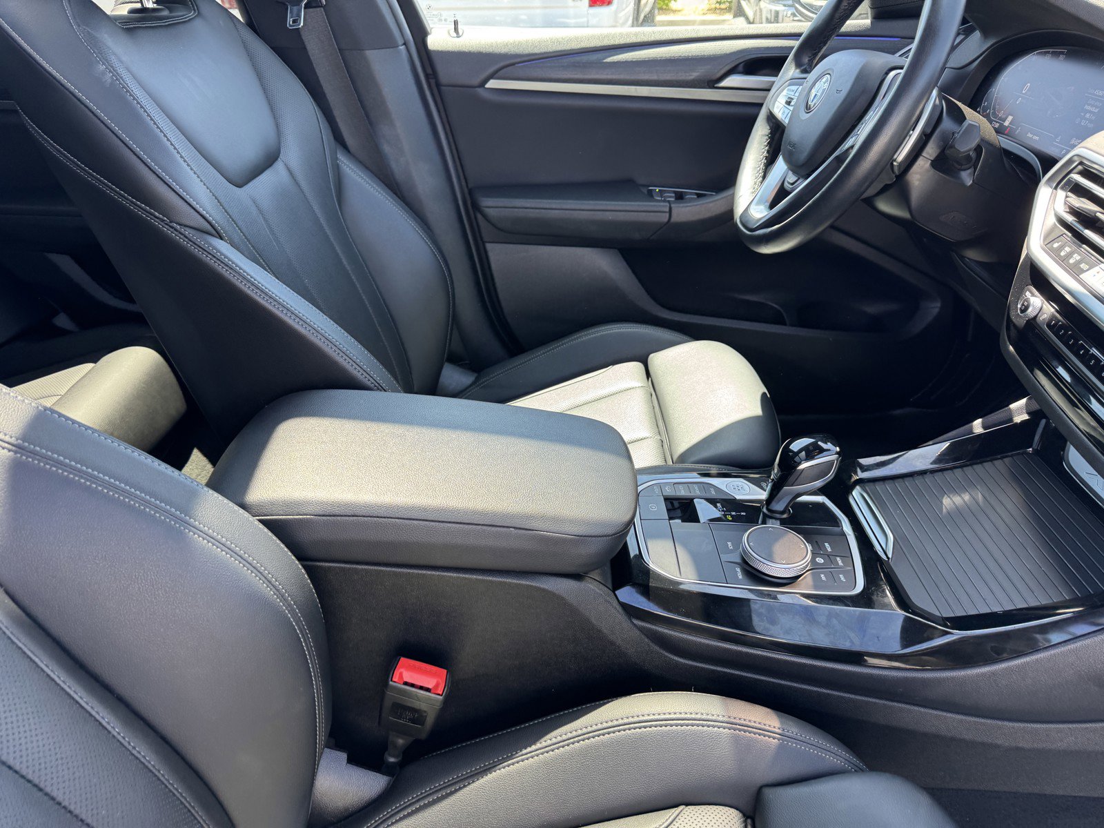 Used 2024 BMW X3 xDrive30i w/ Convenience Package AWD/4WD image 8