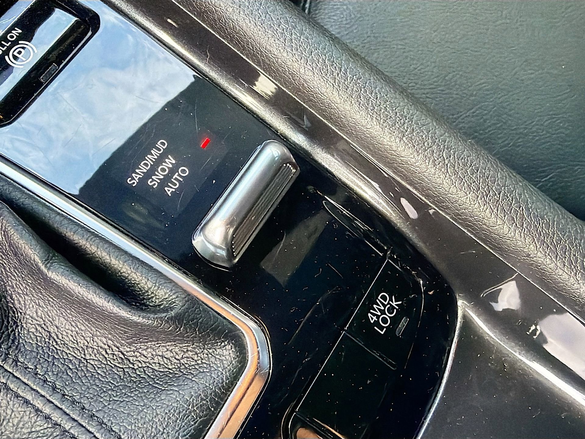 Used 2023 Jeep Compass Latitude image 28