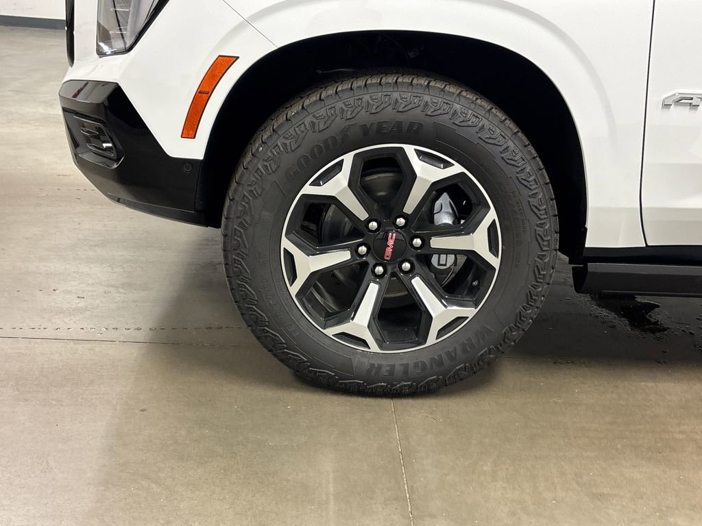 New 2026 GMC Yukon AT4 image 8