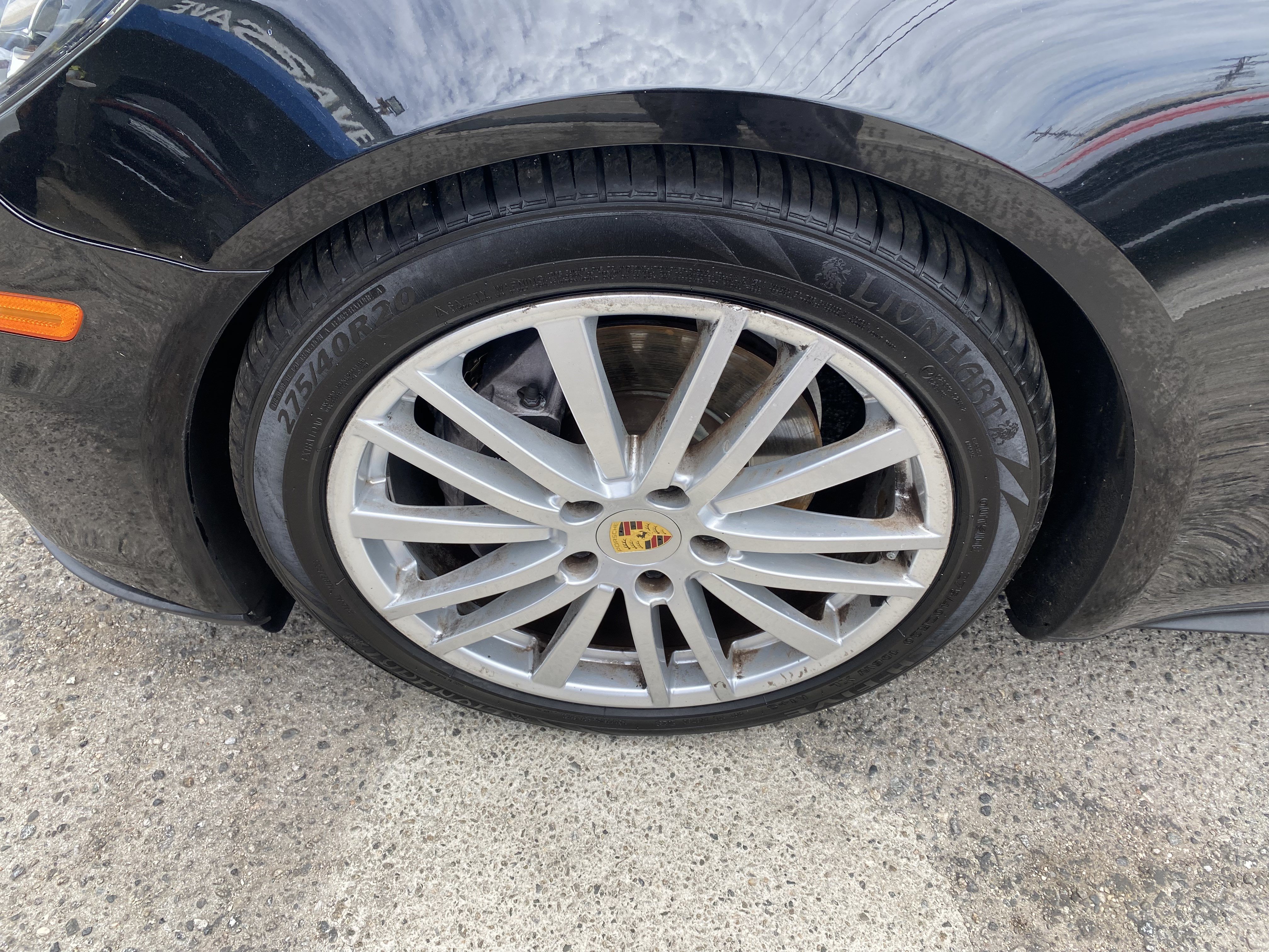 Used 2018 Porsche Panamera 4 AWD/4WD image 11