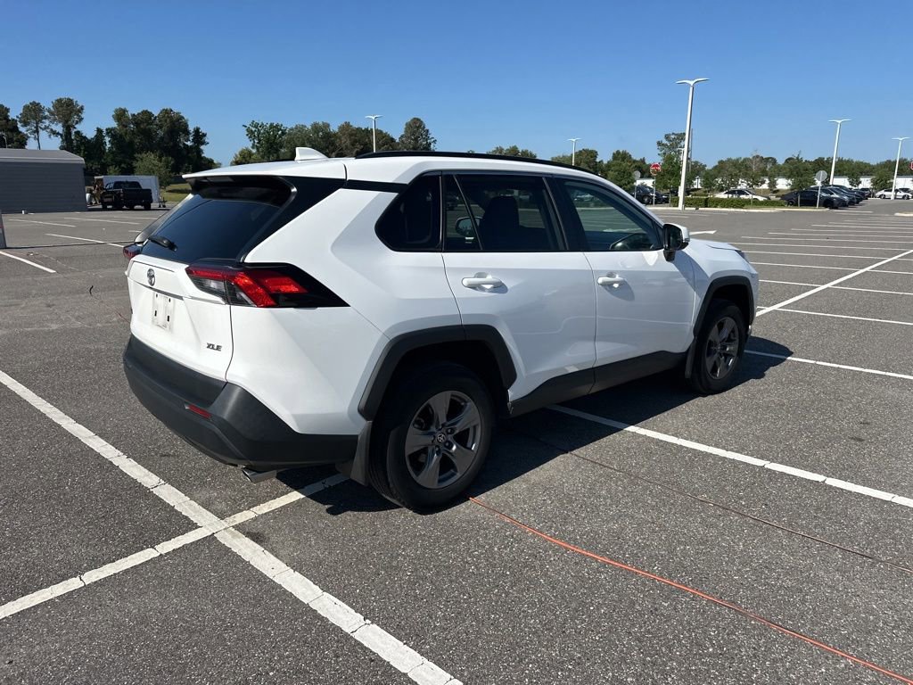 Used 2024 Toyota RAV4 XLE w/ Convenience Package FWD image 5