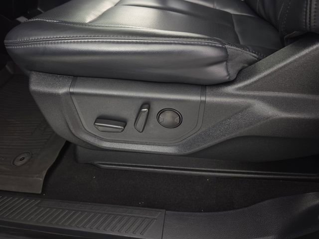 Certified 2023 Ford Expedition XLT image 19