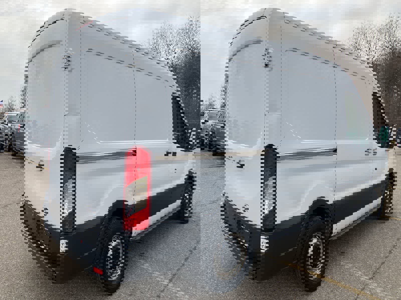 Used 2017 Ford Transit 150 130 Medium Roof image 5