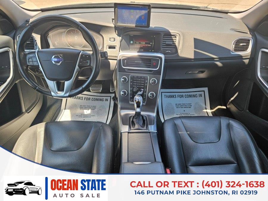 Used 2016 Volvo V60 T5 Premier w/ Convenience Package FWD image 16
