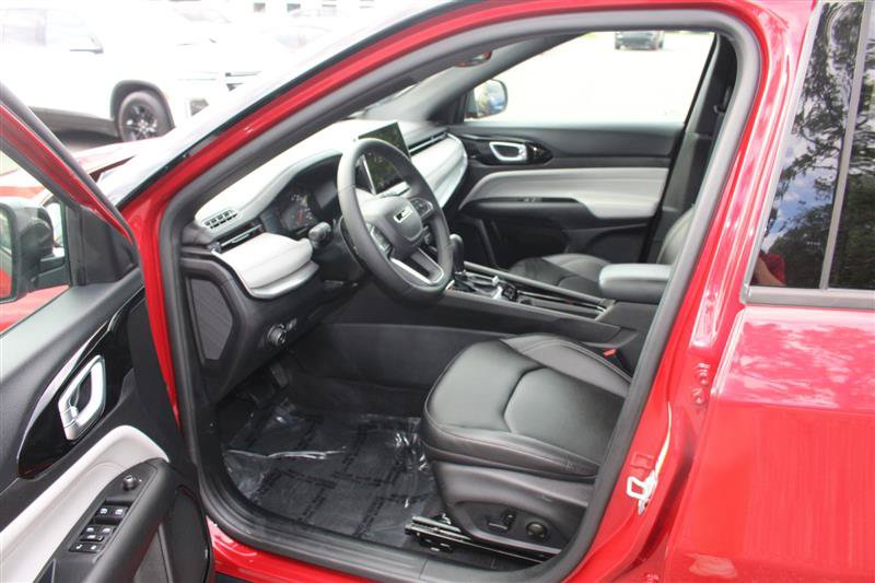 Used 2026 Jeep Compass Limited AWD/4WD image 10