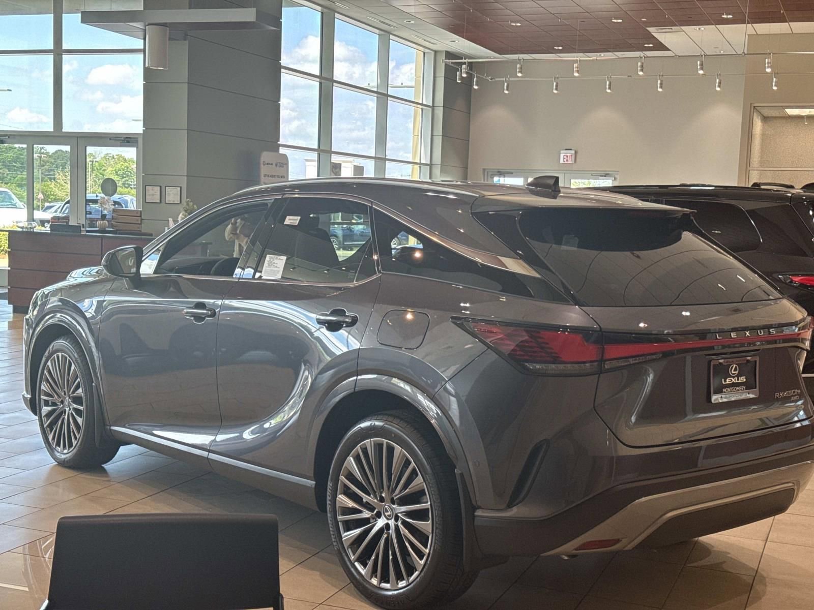 New 2026 Lexus RX 450h AWD image 5