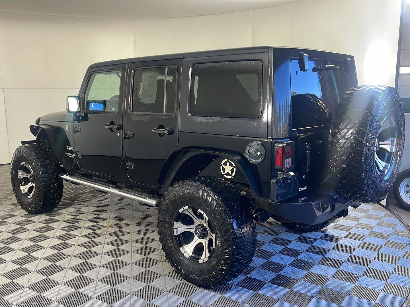 Used 2016 Jeep Wrangler Unlimited Sahara w/ Dual Top Group image 10