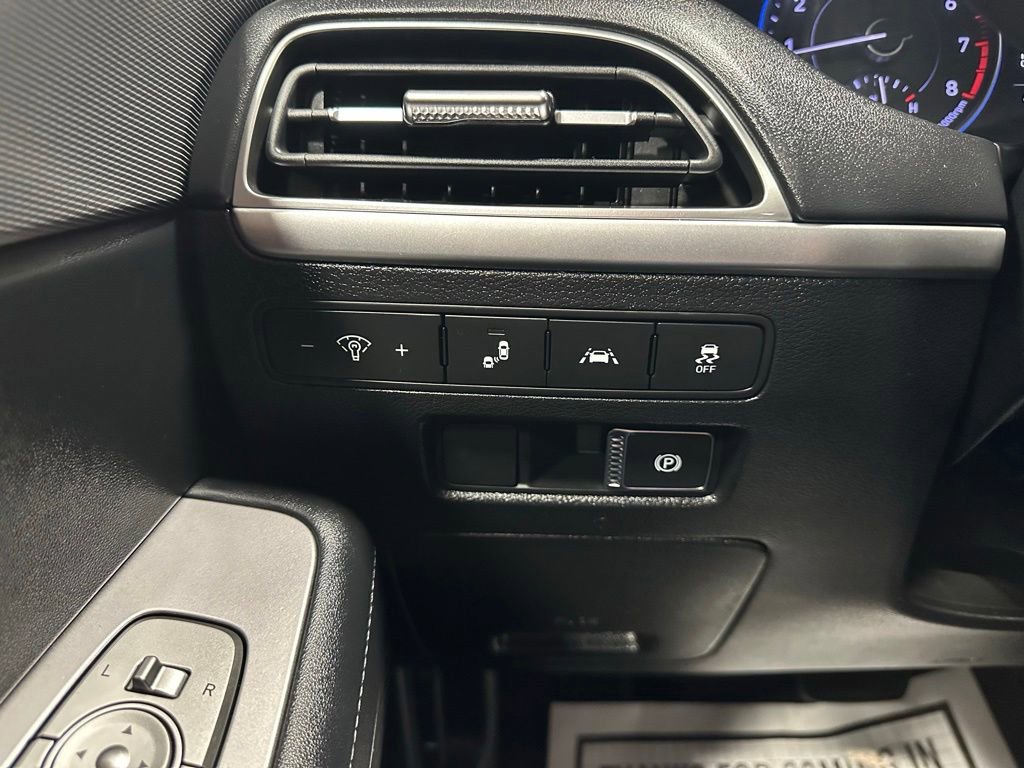 Used 2022 Hyundai Palisade SEL AWD/4WD image 17