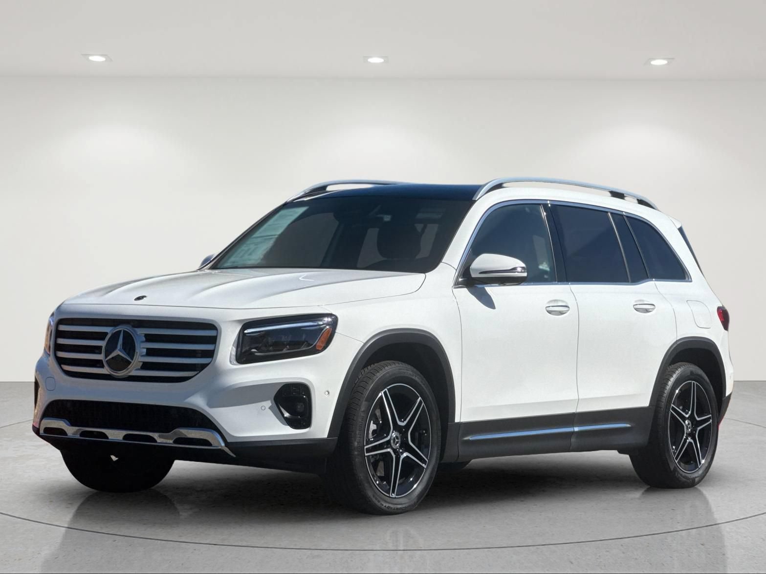 Certified 2026 Mercedes-Benz GLB 250 4MATIC image 2