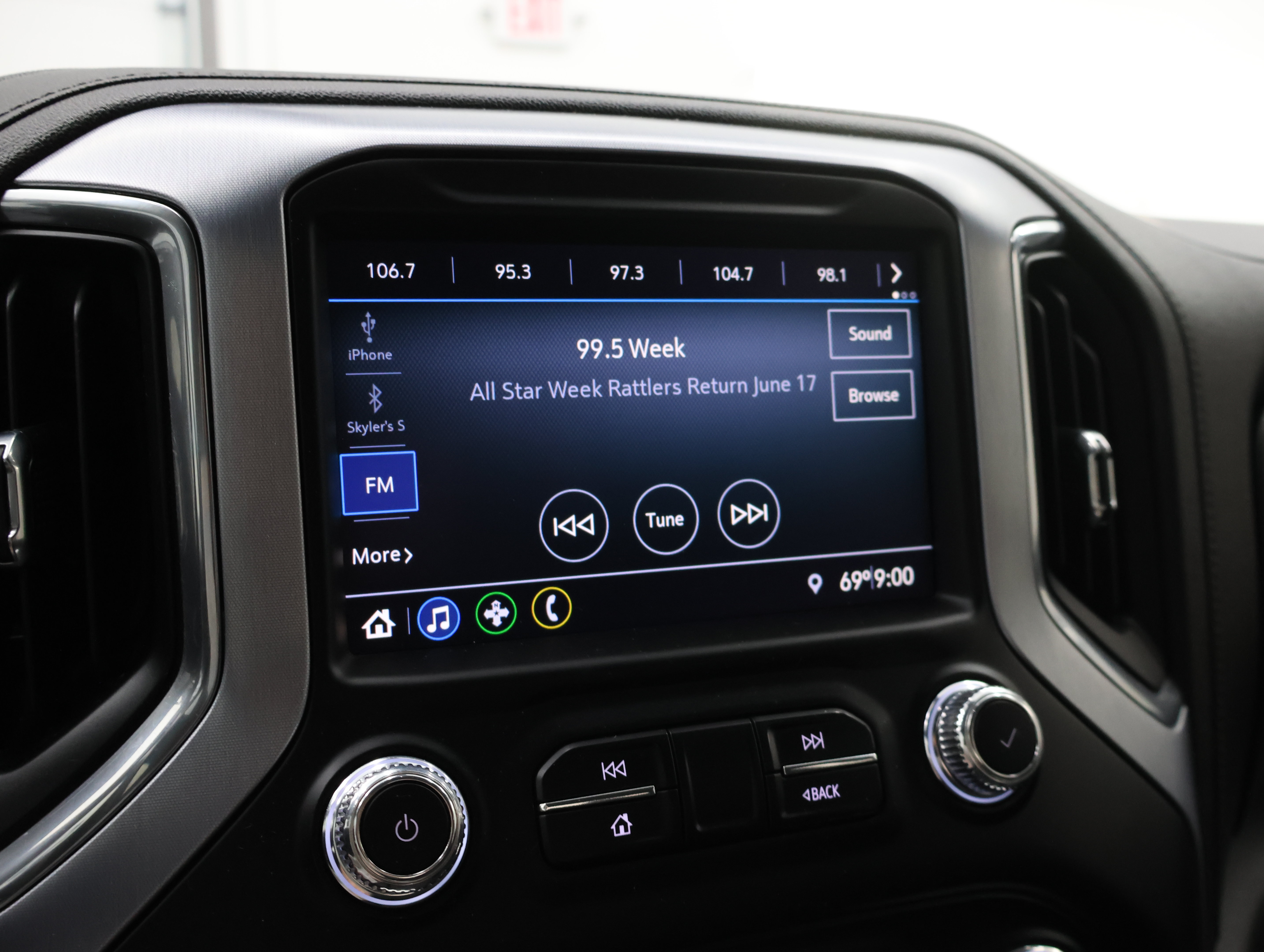 Used 2023 GMC Sierra 2500 SLE AWD/4WD image 11