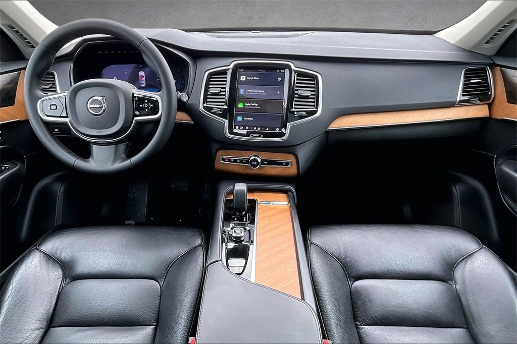 Used 2023 Volvo XC90 B6 Plus w/ Protection Package Premier image 7