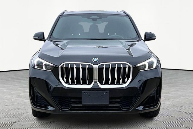 Used 2025 BMW X1 xDrive28i w/ M Sport Package AWD/4WD image 3