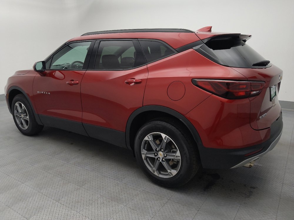 Used 2024 Chevrolet Blazer LT w/ Convenience Package FWD image 3