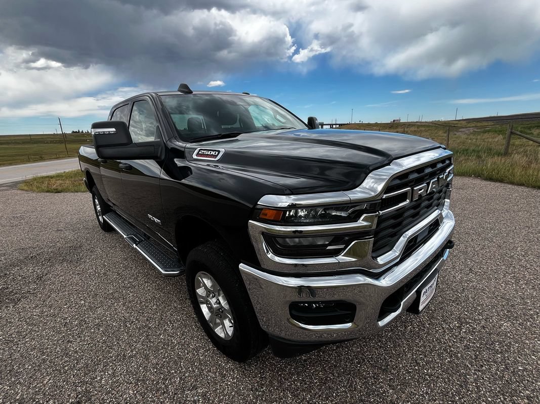 Used 2026 RAM 2500 Big Horn AWD/4WD image 8