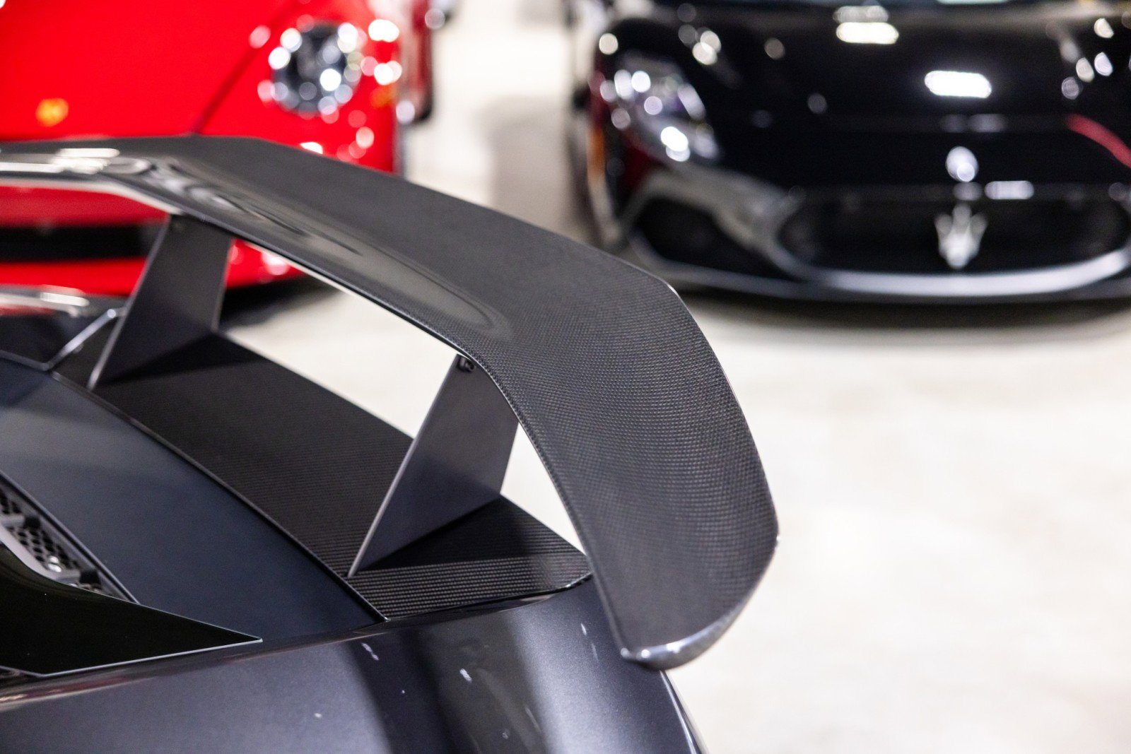 Used 2021 Lamborghini Huracan EVO RWD image 16