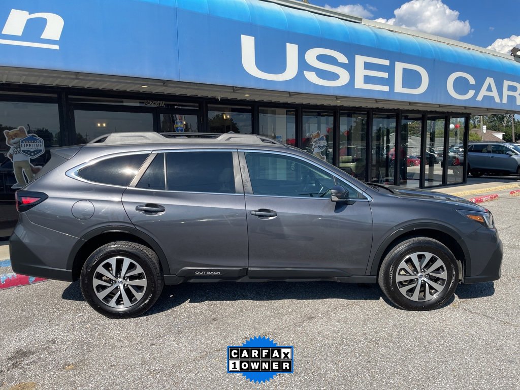 Used 2022 Subaru Outback Premium image 11