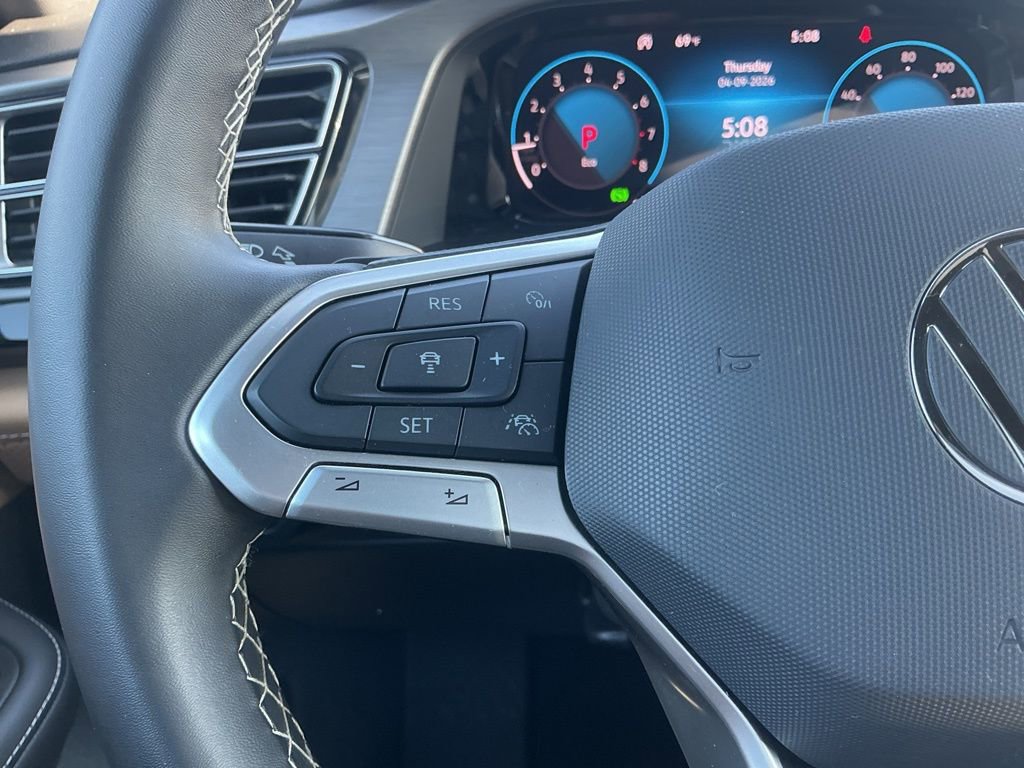 Used 2024 Volkswagen Atlas Cross Sport SE FWD image 14