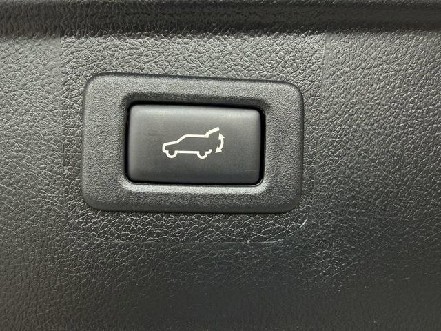 Used 2017 Subaru Outback 3.6R Limited AWD/4WD image 32