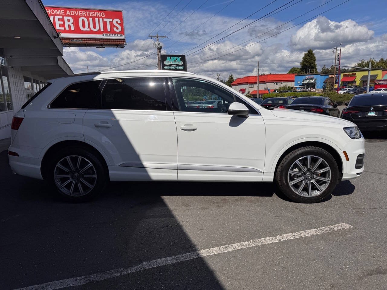 Used 2017 Audi Q7 3.0T Premium Plus AWD/4WD image 8
