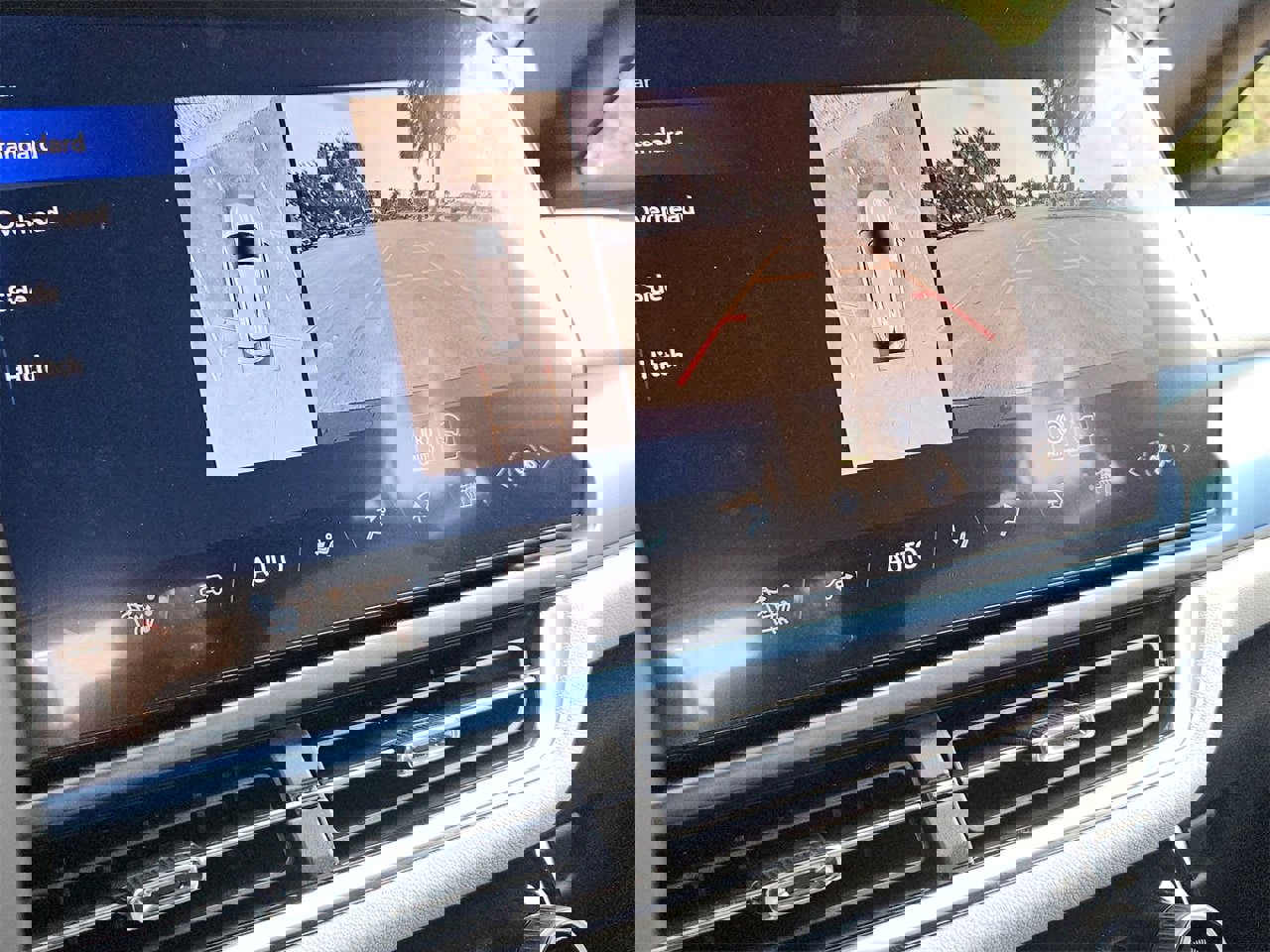 New 2026 Chevrolet Equinox EV LT image 16