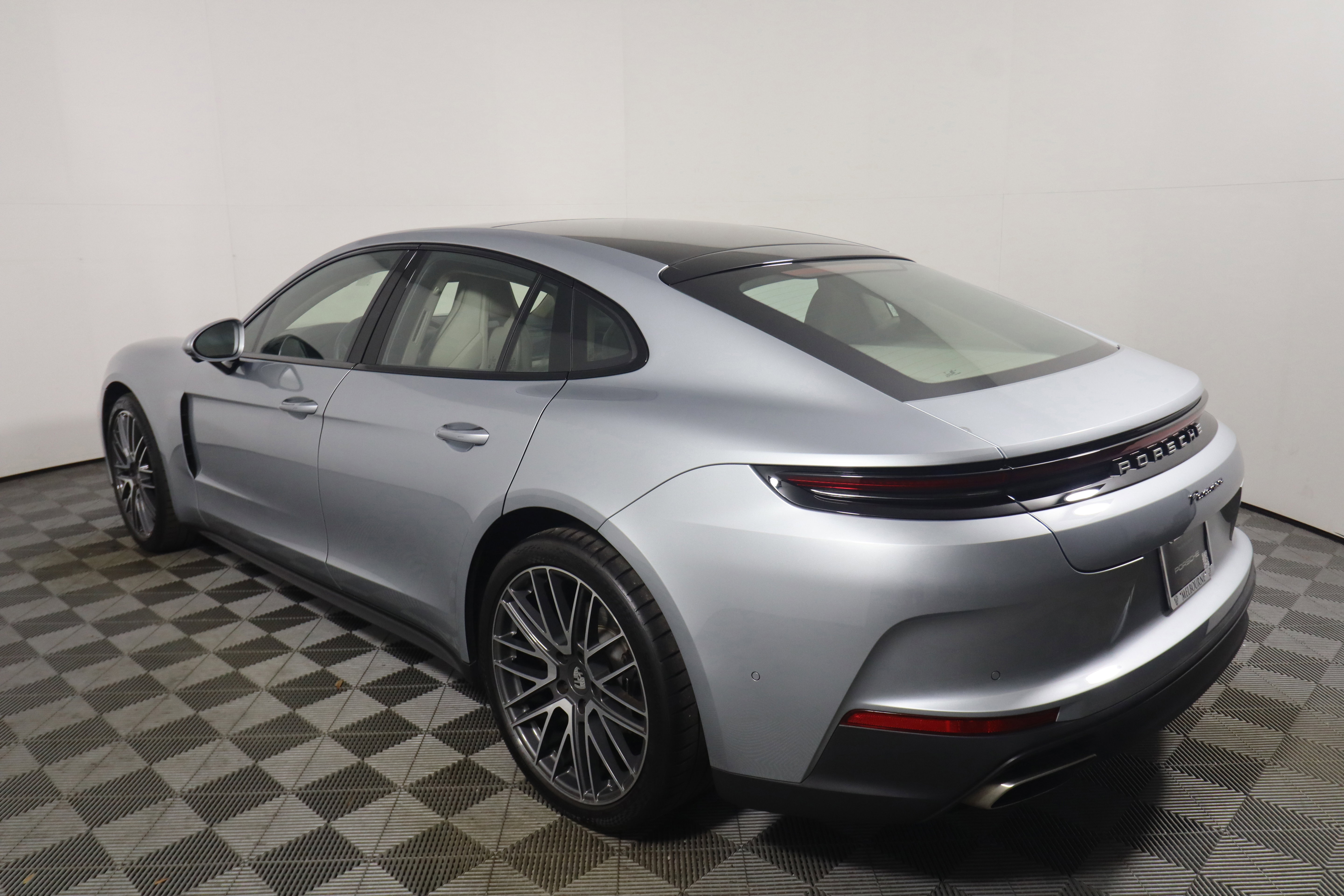 Certified 2026 Porsche Panamera image 3