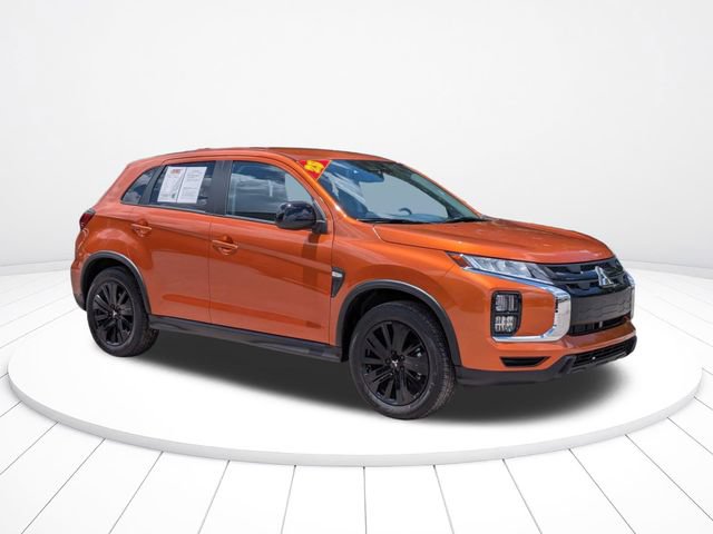 Used 2025 Mitsubishi Outlander Sport LE AWD/4WD image 2