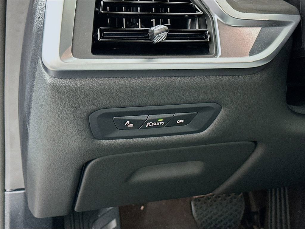 New 2026 BMW X5 xDrive50e w/ Premium Package image 14