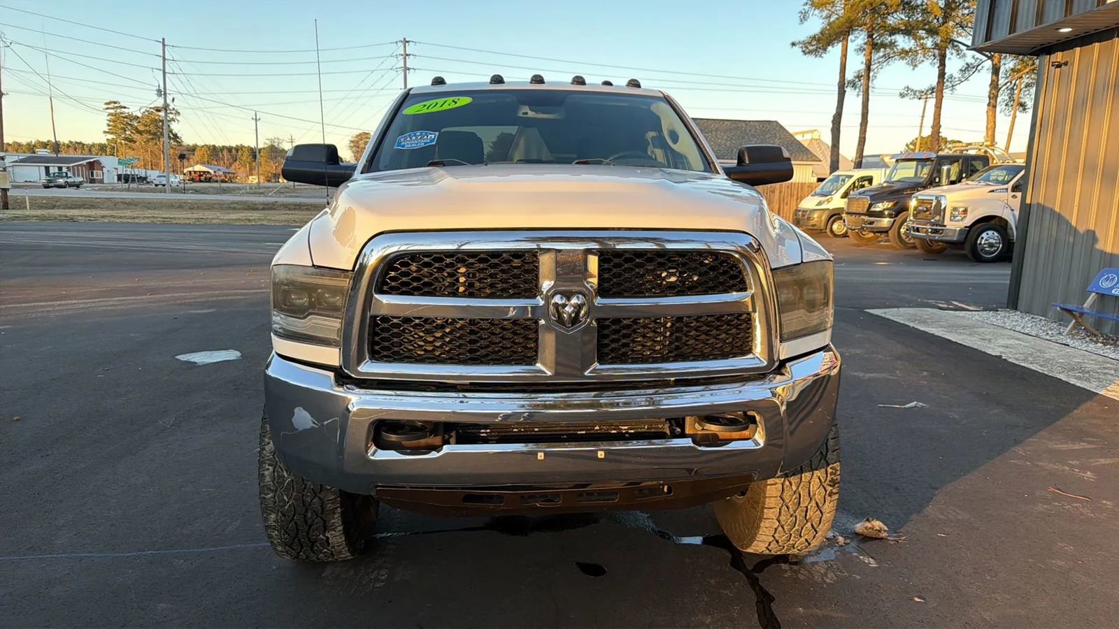 Used 2018 RAM 3500 Tradesman w/ Chrome Appearance Group image 4