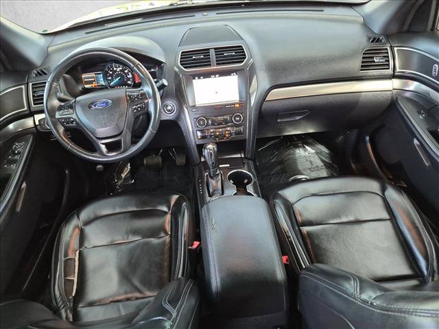 Used 2019 Ford Explorer XLT w/ Equipment Group 202A AWD/4WD image 19
