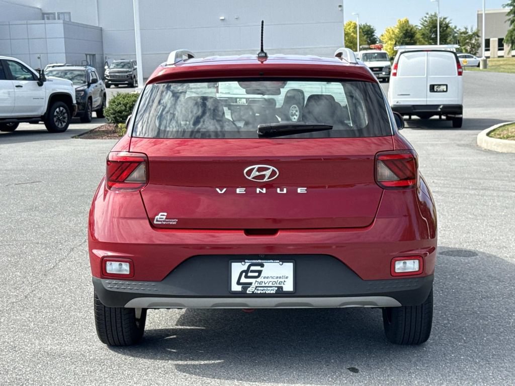 Used 2023 Hyundai Venue SEL w/ Cargo Package FWD image 26
