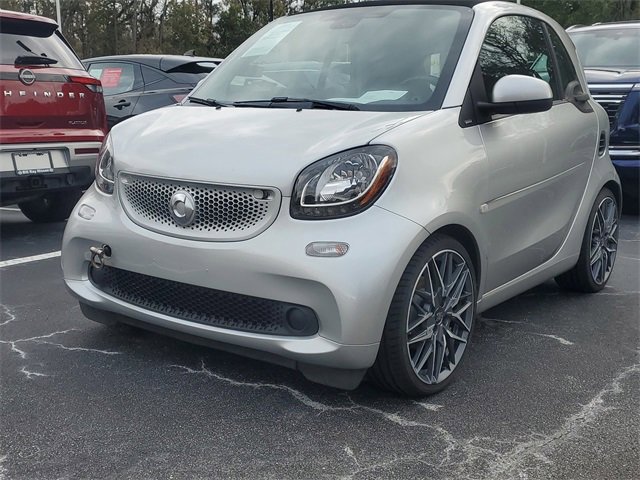 Used 2017 smart fortwo passion image 3
