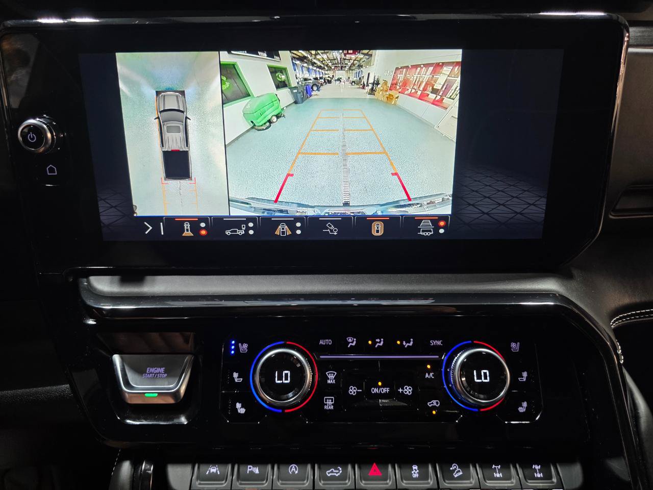 Used 2024 GMC Sierra 1500 AT4X AWD/4WD image 32