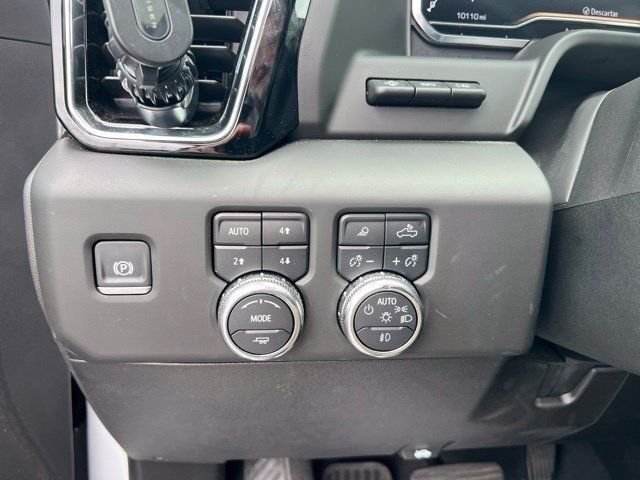 Certified 2025 GMC Sierra 2500 Denali Ultimate AWD/4WD image 43