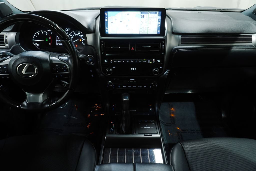 Used 2022 Lexus GX 460 Premium w/ Accessory Package AWD/4WD image 19